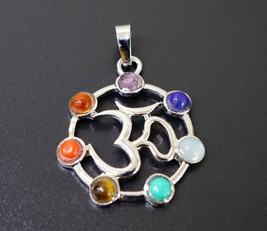 Кулон білий метал "7 чакр" Ом у колі №2